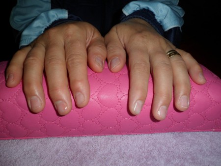 smontaggio e trattamento unghie